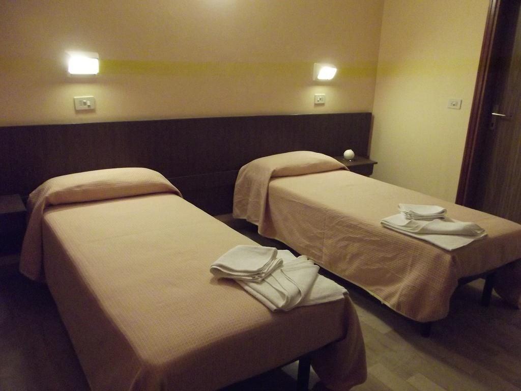 Hotel Annetta Rimini Ngoại thất bức ảnh