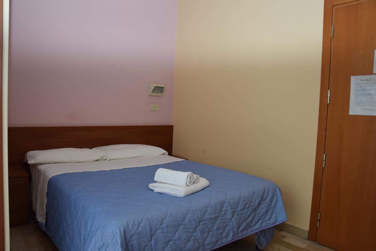 Hotel Annetta Rimini Ngoại thất bức ảnh